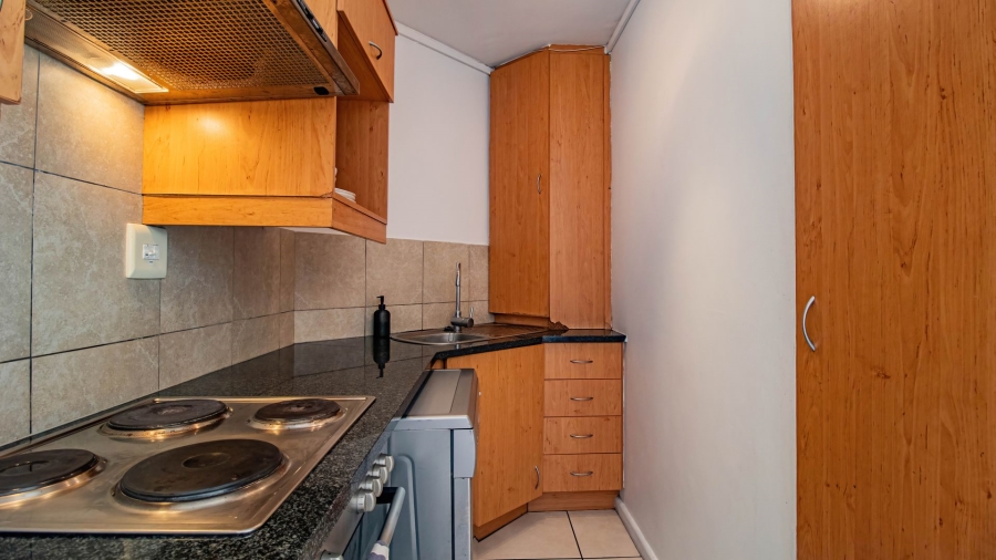 1 Bedroom Property for Sale in Wynberg Western Cape